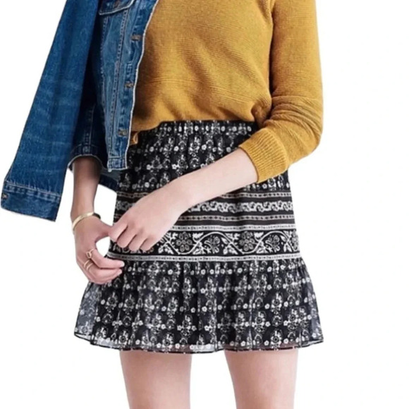 Madewell Dresses & Skirts - Madewell Artisan Floral Mini Skirt Black Print Size XS